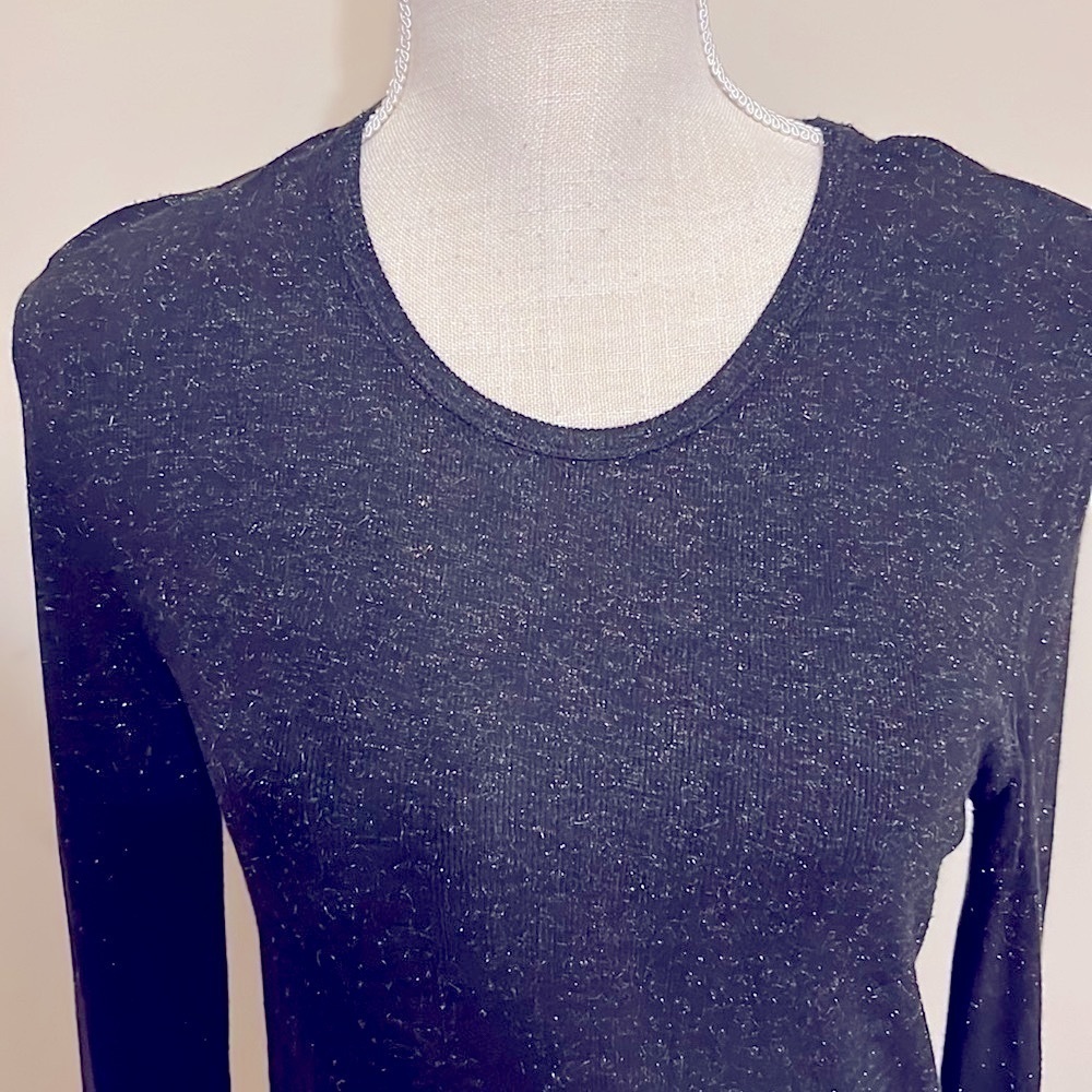 Splendid sweater with silver threads, sz large